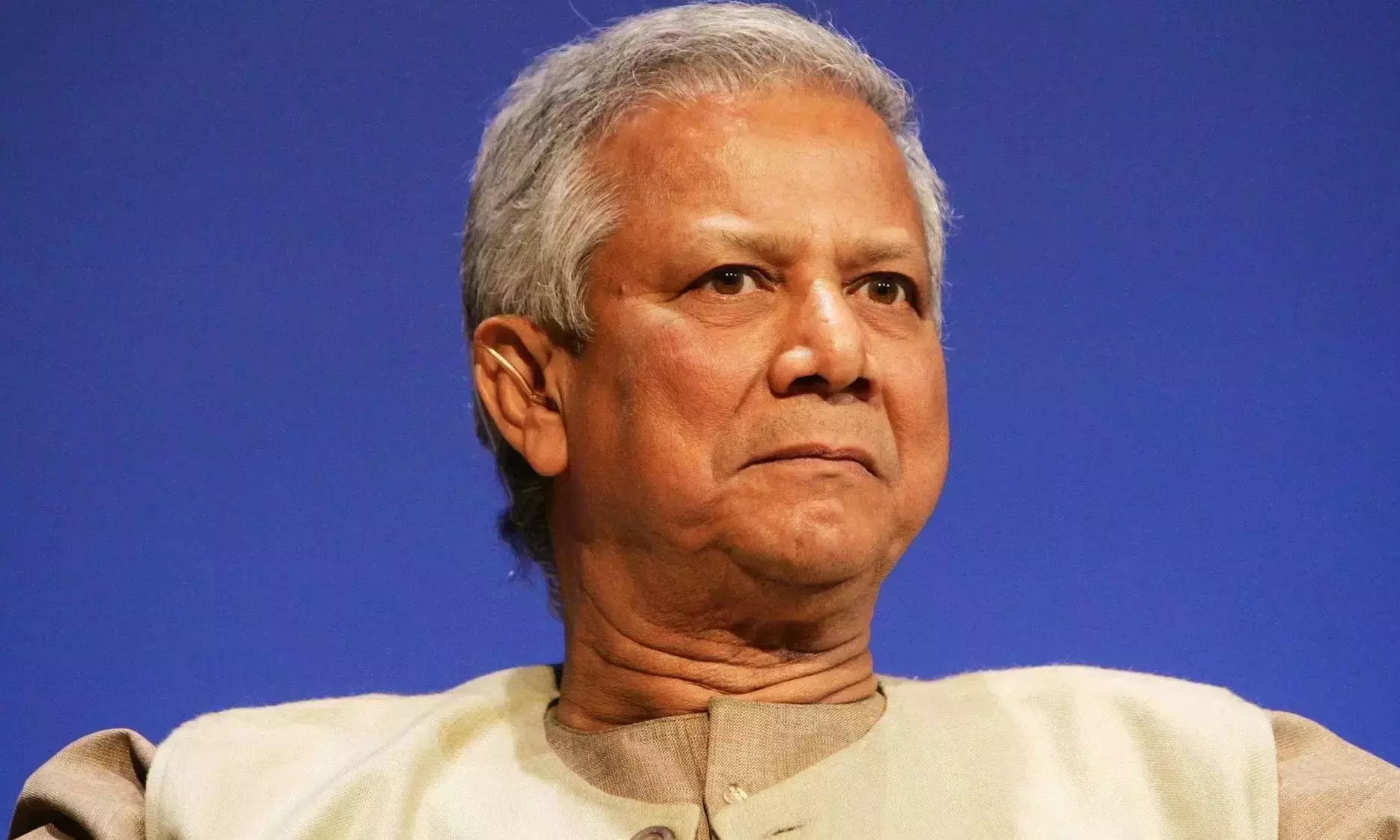 Bangladesh ने चुनाव से पहले ऑन-अराइवल वीज़ा सस्पेंड कर दिया Bangladesh ने चुनाव से पहले ऑन-अराइवल वीज़ा सस्पेंड कर दिया