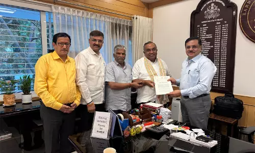 कांग्रेस प्रवक्ता M. Lakshman के खिलाफ भड़काऊ टिप्पणियों के लिए शिकायत दर्ज की गई