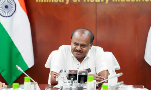 दुर्व्यवहार मामले में BJP ने कांग्रेस नेता की गिरफ्तारी की मांग उठाई दुर्व्यवहार मामले में BJP ने कांग्रेस नेता की गिरफ्तारी की मांग उठाई