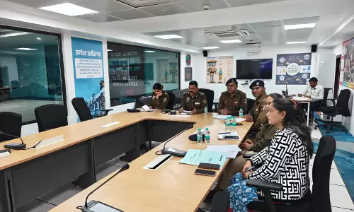 सड़क सुरक्षा माह 2026: सड़क दुर्घटनाओं की रोकथाम को लेकर SSP लाल उम्मेद ने ली बैठक सड़क सुरक्षा माह 2026: सड़क दुर्घटनाओं की रोकथाम को लेकर SSP लाल उम्मेद ने ली बैठक