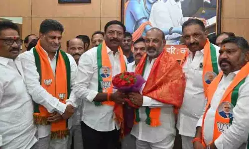 करीमनगर में BJP को वोट देने की अपील, बंदी संजय ने किया प्रचार करीमनगर में BJP को वोट देने की अपील, बंदी संजय ने किया प्रचार