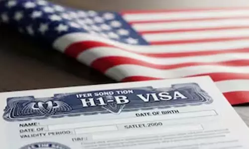2025 में US में नेट माइग्रेशन में 295,000 तक की कमी, भारतीयों पर पड़ सकता है असर 2025 में US में नेट माइग्रेशन में 295,000 तक की कमी, भारतीयों पर पड़ सकता है असर