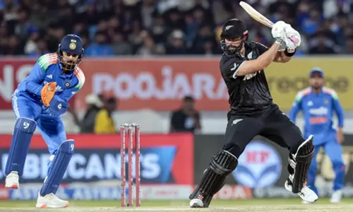 डेरिल मिशेल का नाबाद शतक, 7 विकेट से जीत के साथ सीरीज में बराबरी पर मेहमान डेरिल मिशेल का नाबाद शतक, 7 विकेट से जीत के साथ सीरीज में बराबरी पर मेहमान