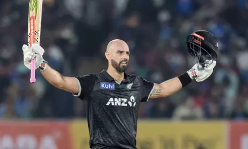 दूसरा वनडे: प्लेयर ऑफ द मैच चुने गए डेरिल मिशेल, इस भारतीय गेंदबाज को सराहा दूसरा वनडे: प्लेयर ऑफ द मैच चुने गए डेरिल मिशेल, इस भारतीय गेंदबाज को सराहा