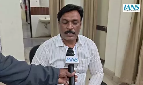 अमरावती में चुनावी अधिकारियों ने नकदी बरामद की, वाहन को पुलिस स्टेशन भेजा अमरावती में चुनावी अधिकारियों ने नकदी बरामद की, वाहन को पुलिस स्टेशन भेजा