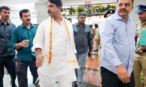 भाजपा ने विशेष सत्र में वीबी जी राम जी की बजाय ड्रग माफिया पर चर्चा की मांग की भाजपा ने विशेष सत्र में वीबी जी राम जी की बजाय ड्रग माफिया पर चर्चा की मांग की