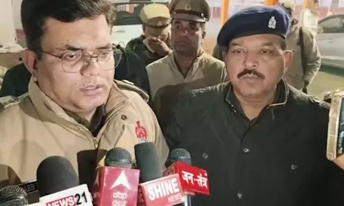 एटा महोत्सव 15 जनवरी से शुरू, पुलिस ने की सुरक्षा और व्यवस्थाओं का पूरा इंतजाम एटा महोत्सव 15 जनवरी से शुरू, पुलिस ने की सुरक्षा और व्यवस्थाओं का पूरा इंतजाम