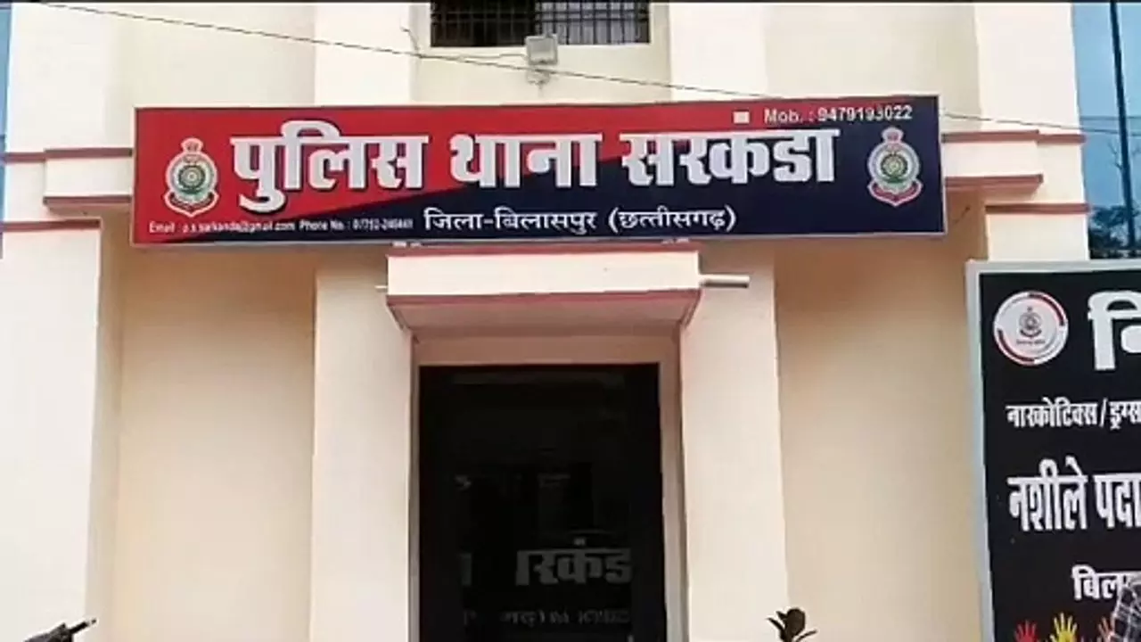 कारोबारी से 1 करोड़ की ठगी, दंपती सहित तीन गिरफ्तार कारोबारी से 1 करोड़ की ठगी, दंपती सहित तीन गिरफ्तार