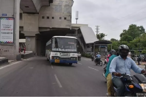 Telangana RTC मेदाराम जतरा के लिए 3,495 स्पेशल बसें चलाएगा Telangana RTC मेदाराम जतरा के लिए 3,495 स्पेशल बसें चलाएगा