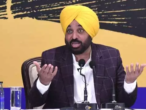 CM Mann से जवाब मांगा, बहबल कलां फायरिंग पीड़ित अकाल तख्त पहुंचा CM Mann से जवाब मांगा, बहबल कलां फायरिंग पीड़ित अकाल तख्त पहुंचा