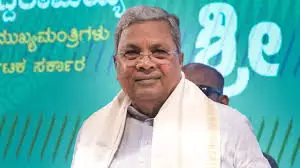 Bengaluru: कर्नाटक में सत्ता संघर्ष, CM ने राहुल से मांगी मदद Bengaluru: कर्नाटक में सत्ता संघर्ष, CM ने राहुल से मांगी मदद