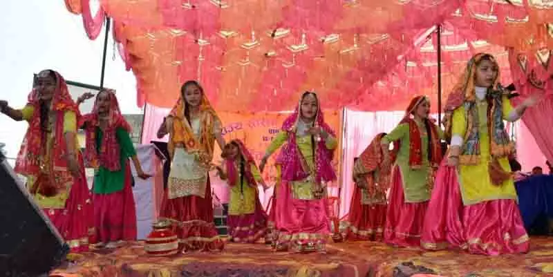 Pragpur में राज्य स्तरीय लोहड़ी मेले में विरासत और संस्कृति का खास महत्व Pragpur में राज्य स्तरीय लोहड़ी मेले में विरासत और संस्कृति का खास महत्व
