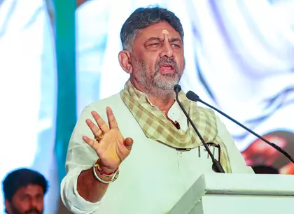 Karnataka राजनीति में फिर हलचल, शिवकुमार के पोस्ट ने बढ़ाई अटकलें Karnataka राजनीति में फिर हलचल, शिवकुमार के पोस्ट ने बढ़ाई अटकलें