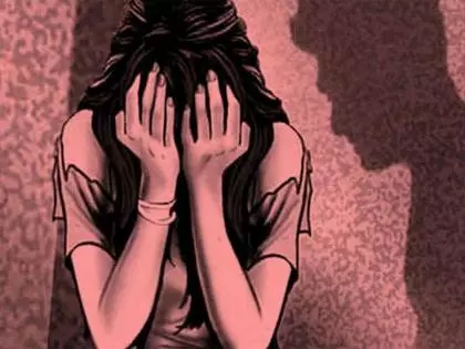 Uttar Pradesh: शादी के 20 दिन बाद नवविवाहिता से देवर ने किया कथित दुष्कर्म Uttar Pradesh: शादी के 20 दिन बाद नवविवाहिता से देवर ने किया कथित दुष्कर्म