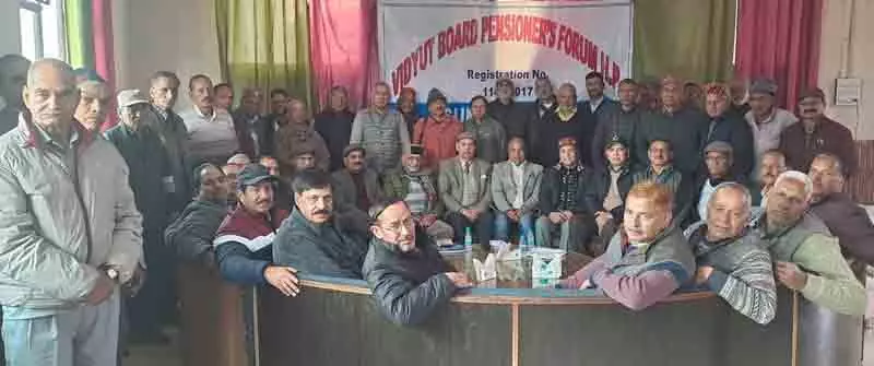 बिजली बोर्ड के पेंशनर्स ने Sundernagar में मीटिंग में पेंडिंग एरियर पर चिंता जताई बिजली बोर्ड के पेंशनर्स ने Sundernagar में मीटिंग में पेंडिंग एरियर पर चिंता जताई