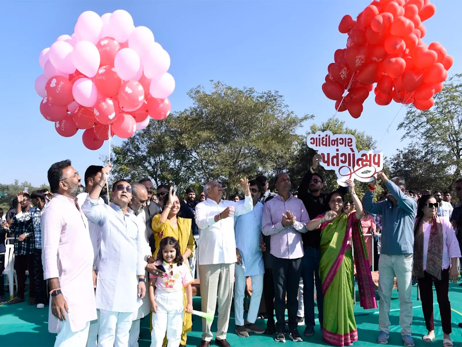 CM भूपेन्द्र पटेल ने गांधीनगर पतंग महोत्सव 2026 का किया उद्घाटन CM भूपेन्द्र पटेल ने गांधीनगर पतंग महोत्सव 2026 का किया उद्घाटन