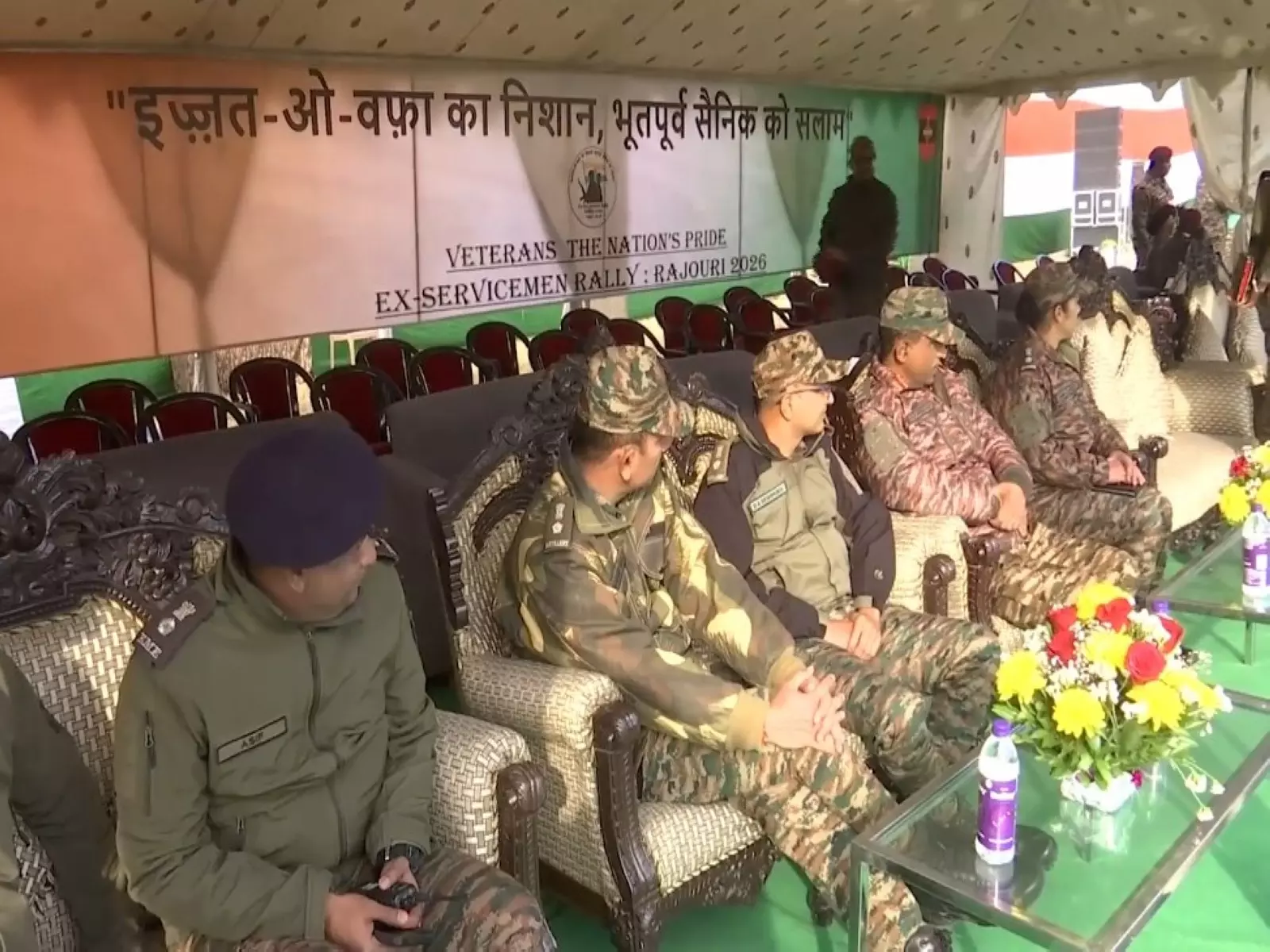 Rajouri में सेना के पूर्व सैनिकों को सम्मानित करने के लिए 10वां वयोवृद्ध दिवस समारोह आयोजित किया गया Rajouri में सेना के पूर्व सैनिकों को सम्मानित करने के लिए 10वां वयोवृद्ध दिवस समारोह आयोजित किया गया