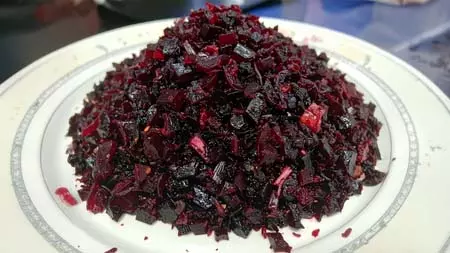 पलाश के पेड़ से निकलने वाला जादुई लाल गोंद, शरीर को अंदर से देता है पोषण पलाश के पेड़ से निकलने वाला जादुई लाल गोंद, शरीर को अंदर से देता है पोषण