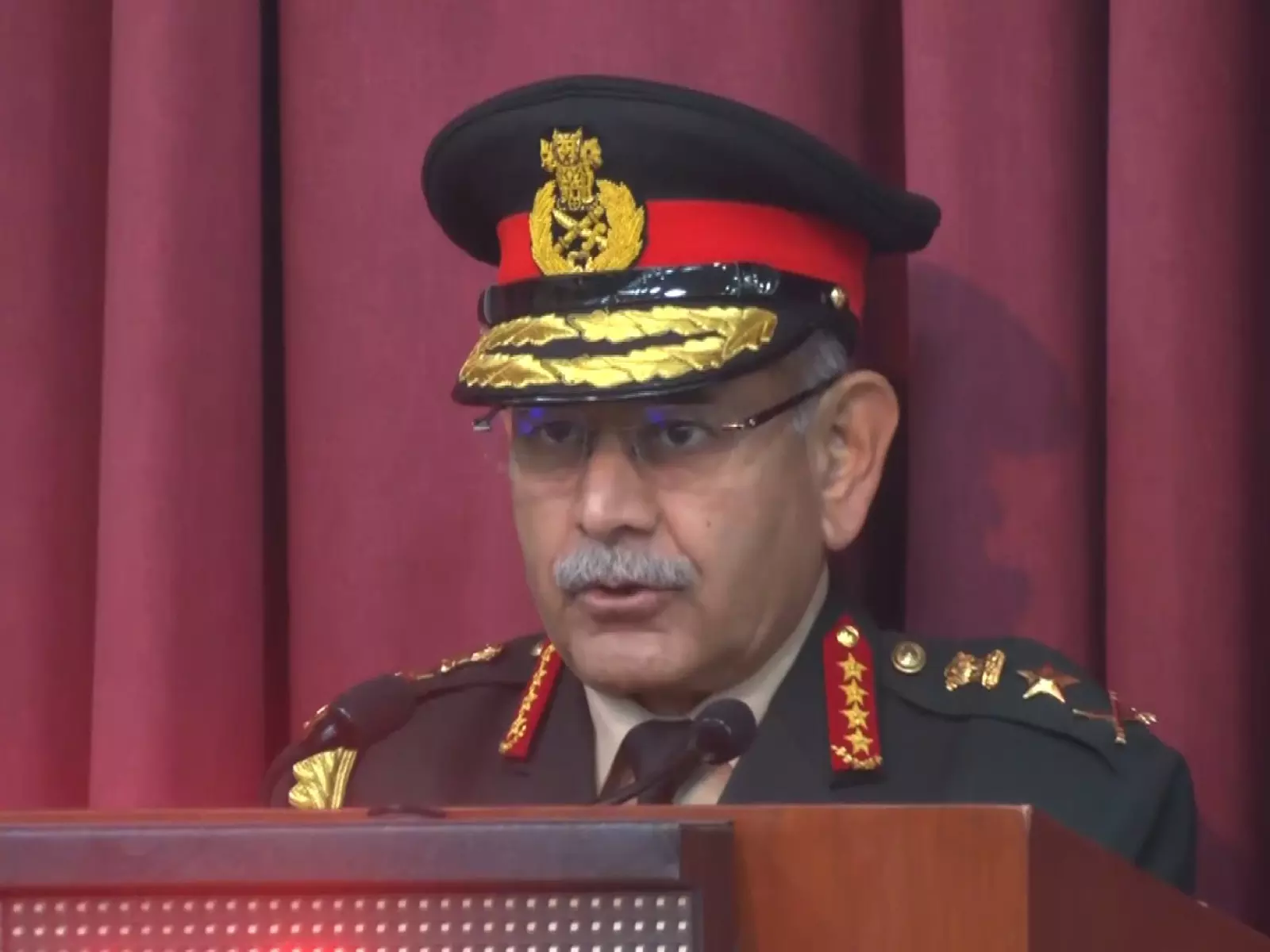 हमारे युवा शक्ति का भंडार हैं: COAS जनरल उपेंद्र द्विवेदी हमारे युवा शक्ति का भंडार हैं: COAS जनरल उपेंद्र द्विवेदी