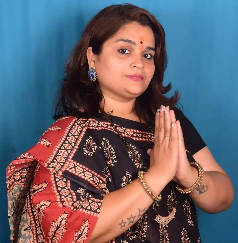 Mumbai: बसपा उम्मीदवार ने डोर टू डोर अभियान से बढ़ाया जनसंपर्क Mumbai: बसपा उम्मीदवार ने डोर टू डोर अभियान से बढ़ाया जनसंपर्क
