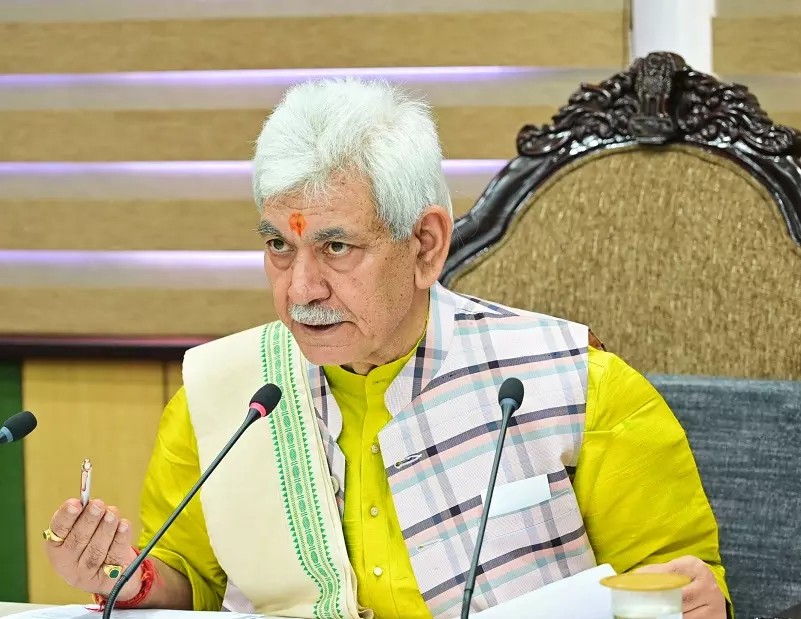 Jammu: उपराज्यपाल और उत्तरी सेना कमांडर ने वयोवृद्ध दिवस पर पूर्व सैनिकों को याद किया Jammu: उपराज्यपाल और उत्तरी सेना कमांडर ने वयोवृद्ध दिवस पर पूर्व सैनिकों को याद किया