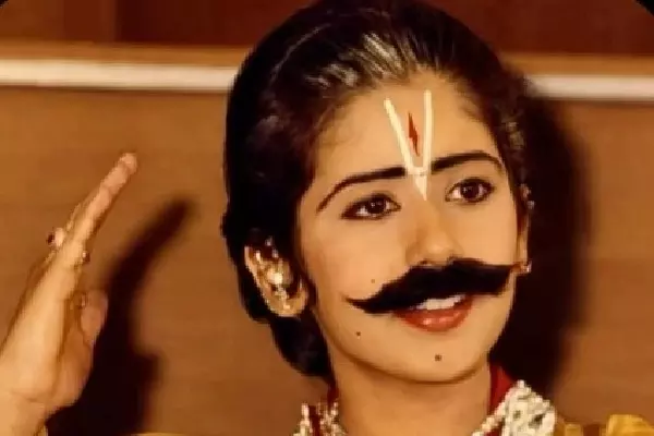 Manisha Koirala ने अपने स्कूल प्ले की थ्रोबैक तस्वीर शेयर कर लोगों को खुश किया Manisha Koirala ने अपने स्कूल प्ले की थ्रोबैक तस्वीर शेयर कर लोगों को खुश किया