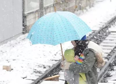 बर्फ़ीले तूफ़ान, कड़ाके की ठंड से पूरे Japan में ट्रांसपोर्ट बाधित हुआ बर्फ़ीले तूफ़ान, कड़ाके की ठंड से पूरे Japan में ट्रांसपोर्ट बाधित हुआ