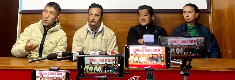 RUN और सिक्किम एड्स कंट्रोल सोसाइटी ने रेड फेस्ट के 10वें एडिशन की घोषणा की RUN और सिक्किम एड्स कंट्रोल सोसाइटी ने रेड फेस्ट के 10वें एडिशन की घोषणा की