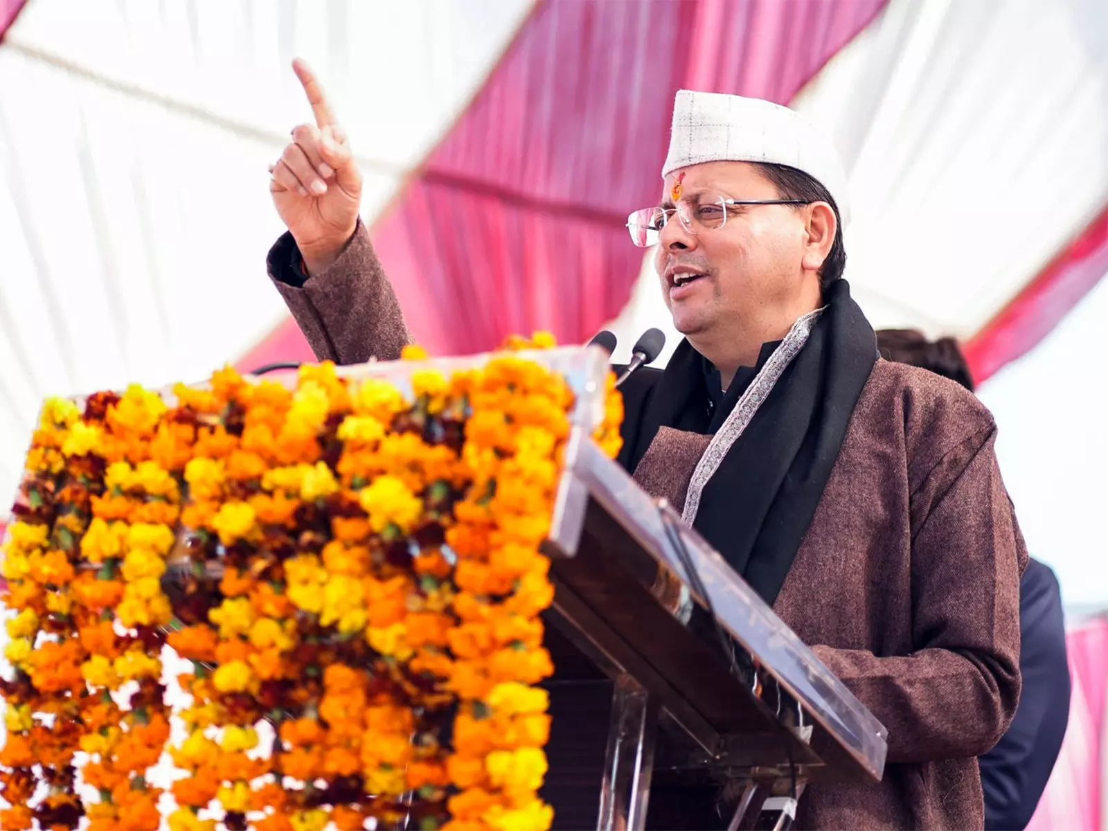 CM धामी ने उत्तरकाशी में 3 दिवसीय शीतकालीन पर्यटन कॉन्क्लेव का किया उद्घाटन CM धामी ने उत्तरकाशी में 3 दिवसीय शीतकालीन पर्यटन कॉन्क्लेव का किया उद्घाटन