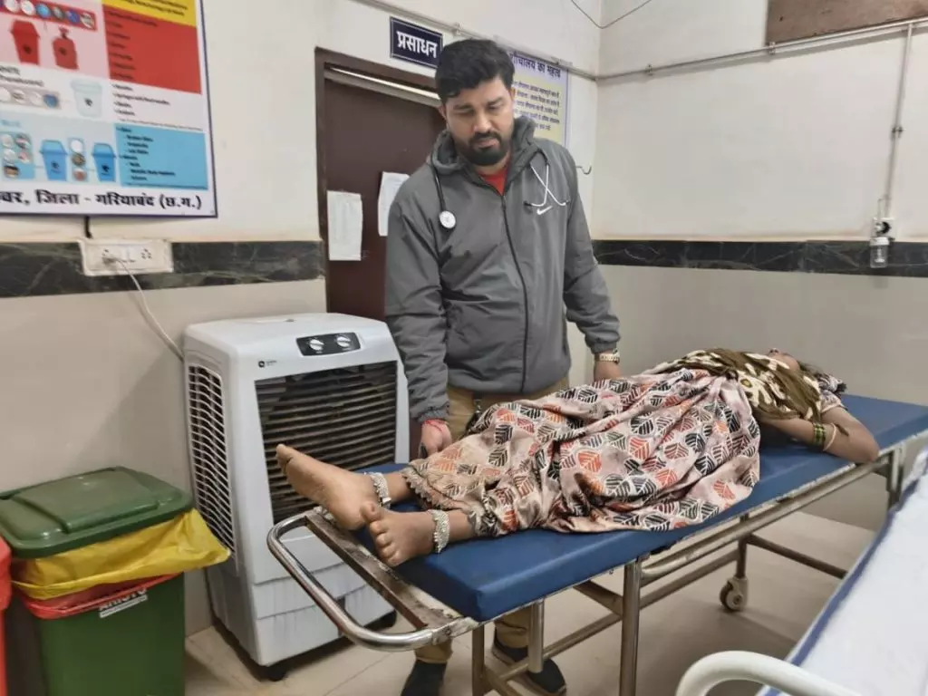 राजिम में महिला को पति द्वारा प्रताड़ना का आरोप राजिम में महिला को पति द्वारा प्रताड़ना का आरोप
