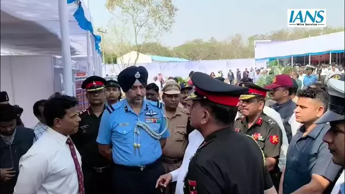 10वां रक्षा बल सीनियर्स दिवस, मंत्री पाटिल ने पूर्व सैनिकों का सम्मान 10वां रक्षा बल सीनियर्स दिवस, मंत्री पाटिल ने पूर्व सैनिकों का सम्मान