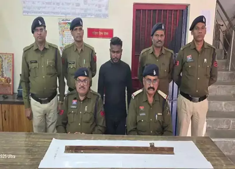 जांजगीर-चांपा में घरेलू विवाद में भाई ने भाई की हत्या, आरोपी गिरफ्तार जांजगीर-चांपा में घरेलू विवाद में भाई ने भाई की हत्या, आरोपी गिरफ्तार