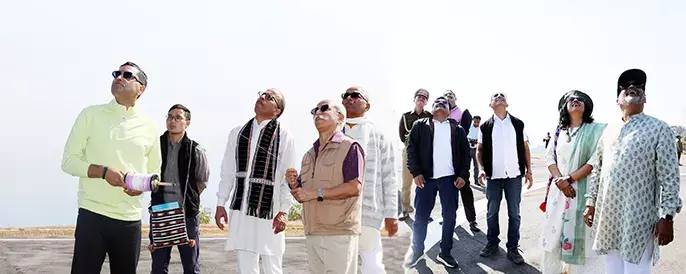 Governor सचिवालय ने पतंग महोत्सव का आयोजन किया
