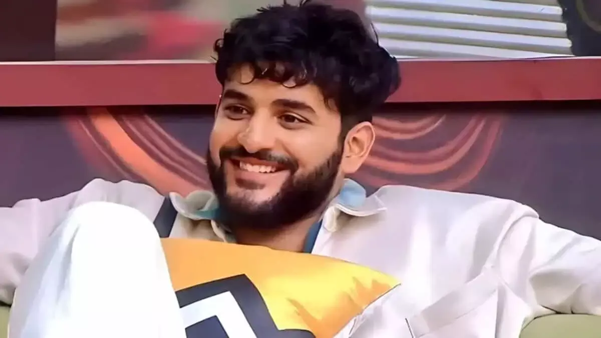 अभिषेक मल्हान की एक लड़की के साथ कथित प्राइवेट चैट का सच अभिषेक मल्हान की एक लड़की के साथ कथित प्राइवेट चैट का सच