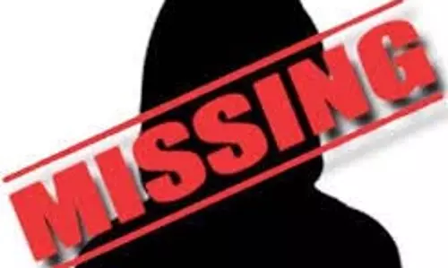 Bihar News: एडमिट कार्ड लेने निकलीं दो नाबालिग छात्राएं लापता, इलाके में दहशत Bihar News: एडमिट कार्ड लेने निकलीं दो नाबालिग छात्राएं लापता, इलाके में दहशत