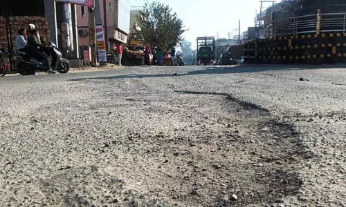 जींद के व्यापारियों ने टूटी-फूटी Rohtak रोड को लेकर आंदोलन की चेतावनी दी