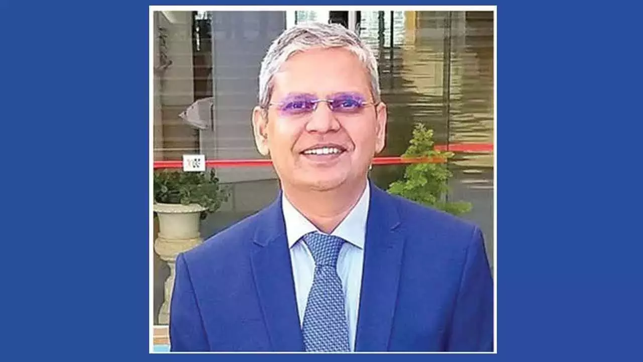 हेल्थकेयर एक्सपर्ट ने तंबाकू और शराब की तरह एंटीबायोटिक्स पर भी GST लगाने की वकालत की हेल्थकेयर एक्सपर्ट ने तंबाकू और शराब की तरह एंटीबायोटिक्स पर भी GST लगाने की वकालत की