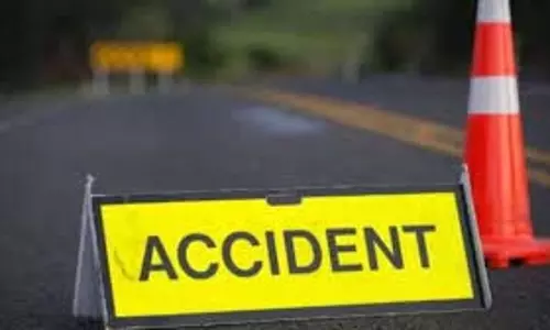 Bihar Accident : कंटेनर की टक्कर से युवक की मौत,परिवार में कोहराम Bihar Accident : कंटेनर की टक्कर से युवक की मौत,परिवार में कोहराम