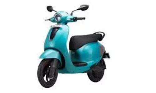 Bajaj: नया चेतक C25 इलेक्ट्रिक स्कूटर लॉन्च Bajaj: नया चेतक C25 इलेक्ट्रिक स्कूटर लॉन्च