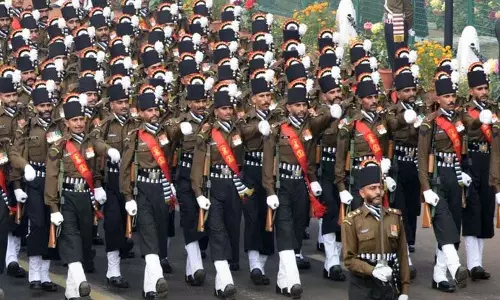 थल सेना दिवस: अनुष्का शर्मा से नकुल मेहता तक, आर्मी से है इन सितारों का गहरा नाता