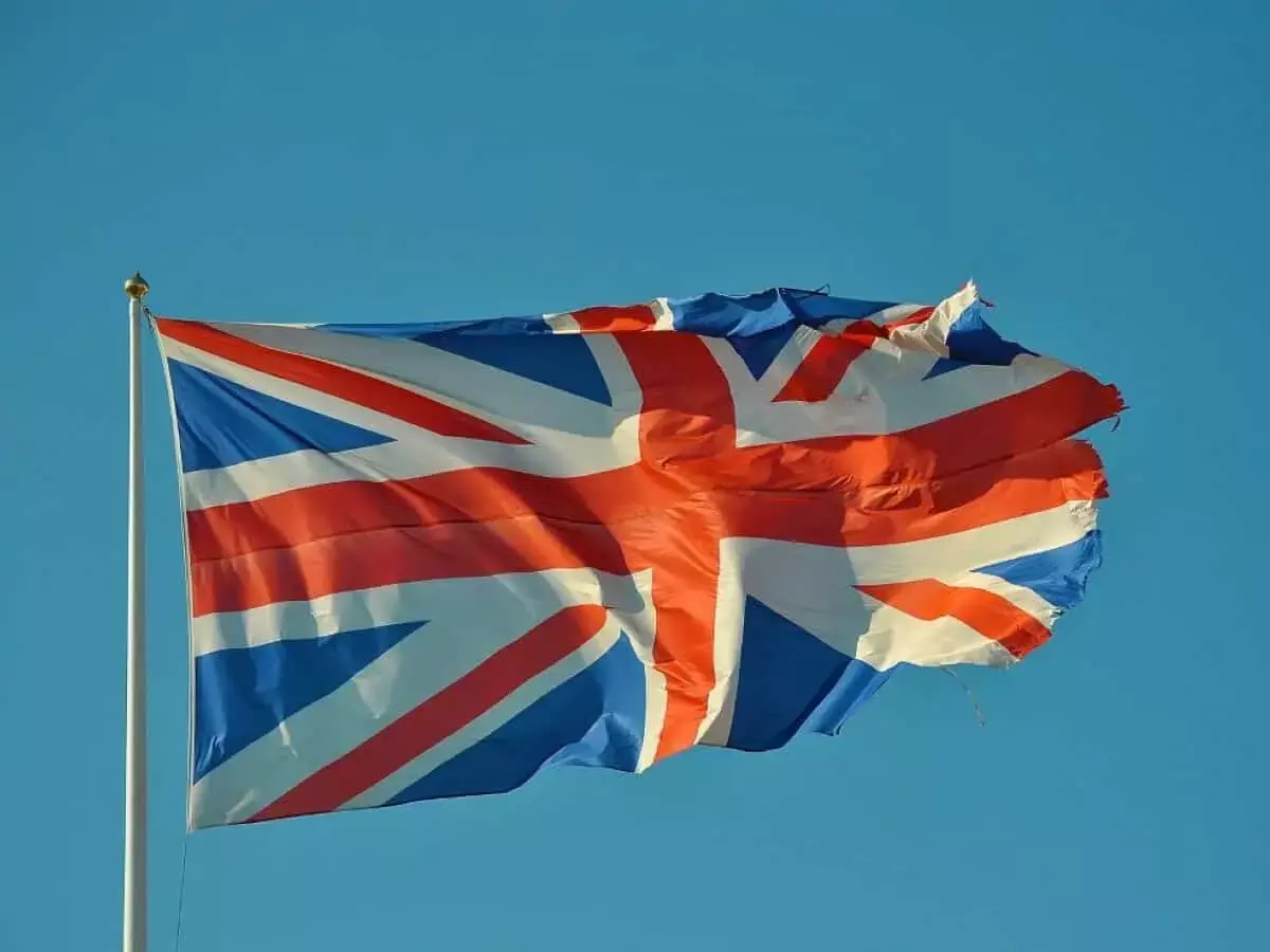 तनाव बढ़ने पर UK ने तेहरान एम्बेसी बंद की, डिप्लोमैट्स वापस बुलाए
