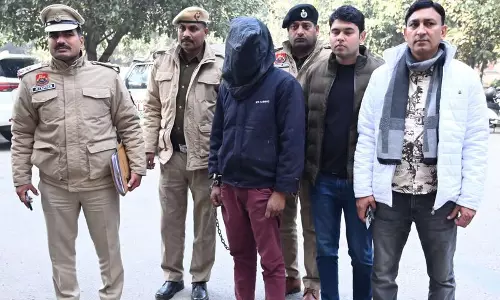Sonepat मर्डर-डकैती केस: एनकाउंटर के बाद तीन गिरफ्तार Sonepat मर्डर-डकैती केस: एनकाउंटर के बाद तीन गिरफ्तार