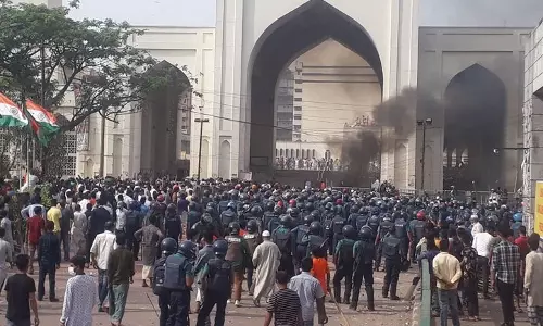Dhaka: अल्पसंख्यकों पर बढ़ते हमलों के बीच बांग्लादेश में भारतीय छात्रों में डर