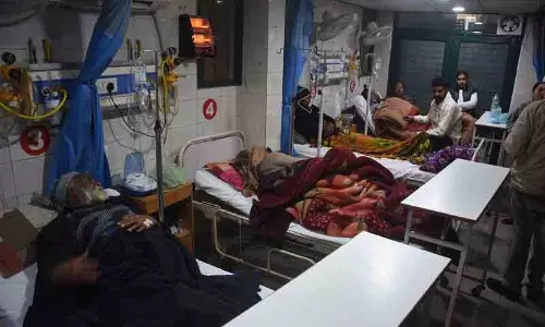 Ludhiana में प्रसाद खाने के बाद 40 लोग बीमार पड़े Ludhiana में प्रसाद खाने के बाद 40 लोग बीमार पड़े