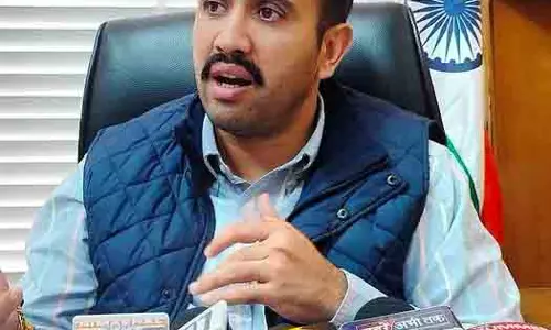 विक्रमादित्य के IAS-IPS वाले बयान पर हिमाचल कैबिनेट में मतभेद विक्रमादित्य के IAS-IPS वाले बयान पर हिमाचल कैबिनेट में मतभेद