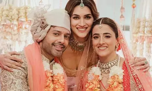 Kriti Sanon ने शादी के बाद एक इमोशनल पोस्ट में बहन नूपुर सेनन को मेरी छोटी बच्ची कहा Kriti Sanon ने शादी के बाद एक इमोशनल पोस्ट में बहन नूपुर सेनन को मेरी छोटी बच्ची कहा