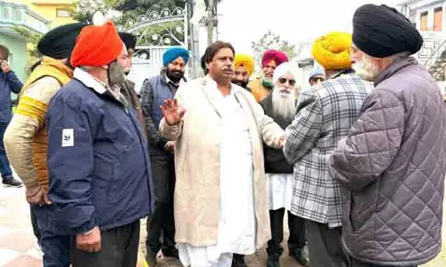 Bhalla ने जनसंपर्क कार्यक्रम के दौरान जनता के मुद्दे उठाए