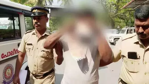 Malampuzha में टीचर ने स्टूडेंट को शराब पिलाकर गाली-गलौज की; प्रिंसिपल सस्पेंड