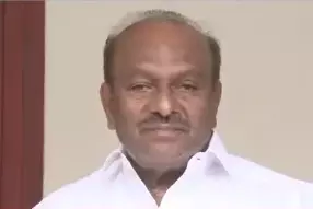 केरल HC की फटकार के बाद, SIT ने केपी शंकरदास को अस्पताल से गिरफ्तार किया केरल HC की फटकार के बाद, SIT ने केपी शंकरदास को अस्पताल से गिरफ्तार किया