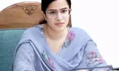 DC Samba ने राशन कार्ड धारकों के ई-केवाईसी की समीक्षा की DC Samba ने राशन कार्ड धारकों के ई-केवाईसी की समीक्षा की
